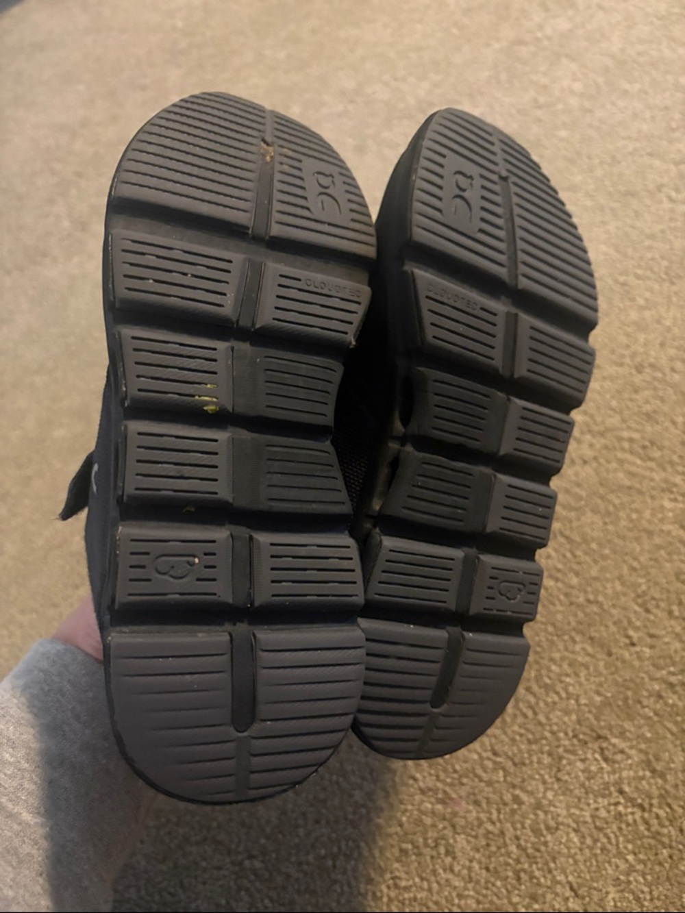 On Running Kids Black Velcro Mesh Sneakers - Picture 3 of 4